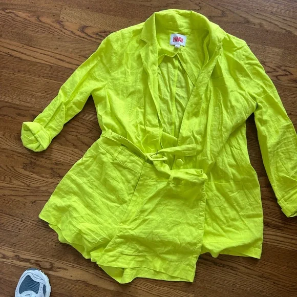 Solid & Striped Neon Yellow Blazer and short set - Picture 1 of 6
